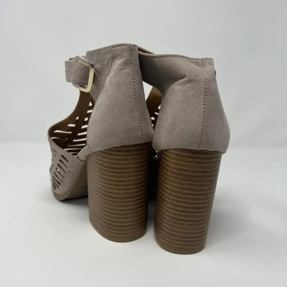 Charlotte Russe Open Toe Heels Sz 8‎
